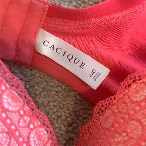 Cacique Intimates & Sleepwear - Cacique Bra 42D Cacique Intimates & Sleepwear - Cacique Bra 42D